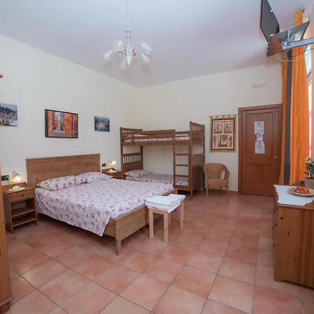 Fiori D'arancio Alloggio per agriturismo Palagiano